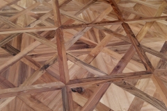 pavimento in legno di noce nazionale